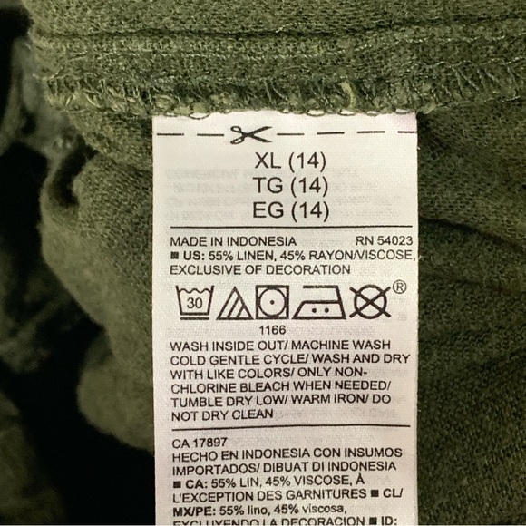 Girl’s Old Navy Safari Style Romper - Picture 11 of 11